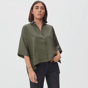 NWT Everlane the Drapey square shirt, kalamata smalL